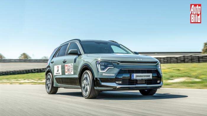 ia Niro: T    SUV